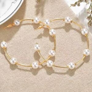 Elegant Gold and Pearl Hoop Earrings